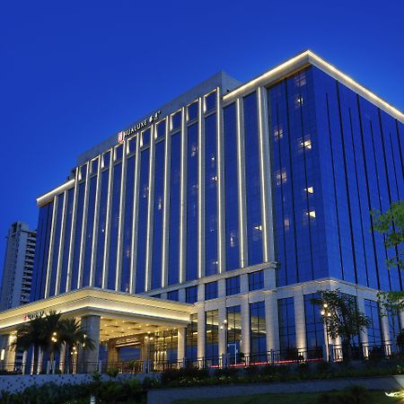 Hualuxe Yangjiang City Center Eksteriør billede