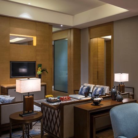 Hualuxe Yangjiang City Center Eksteriør billede