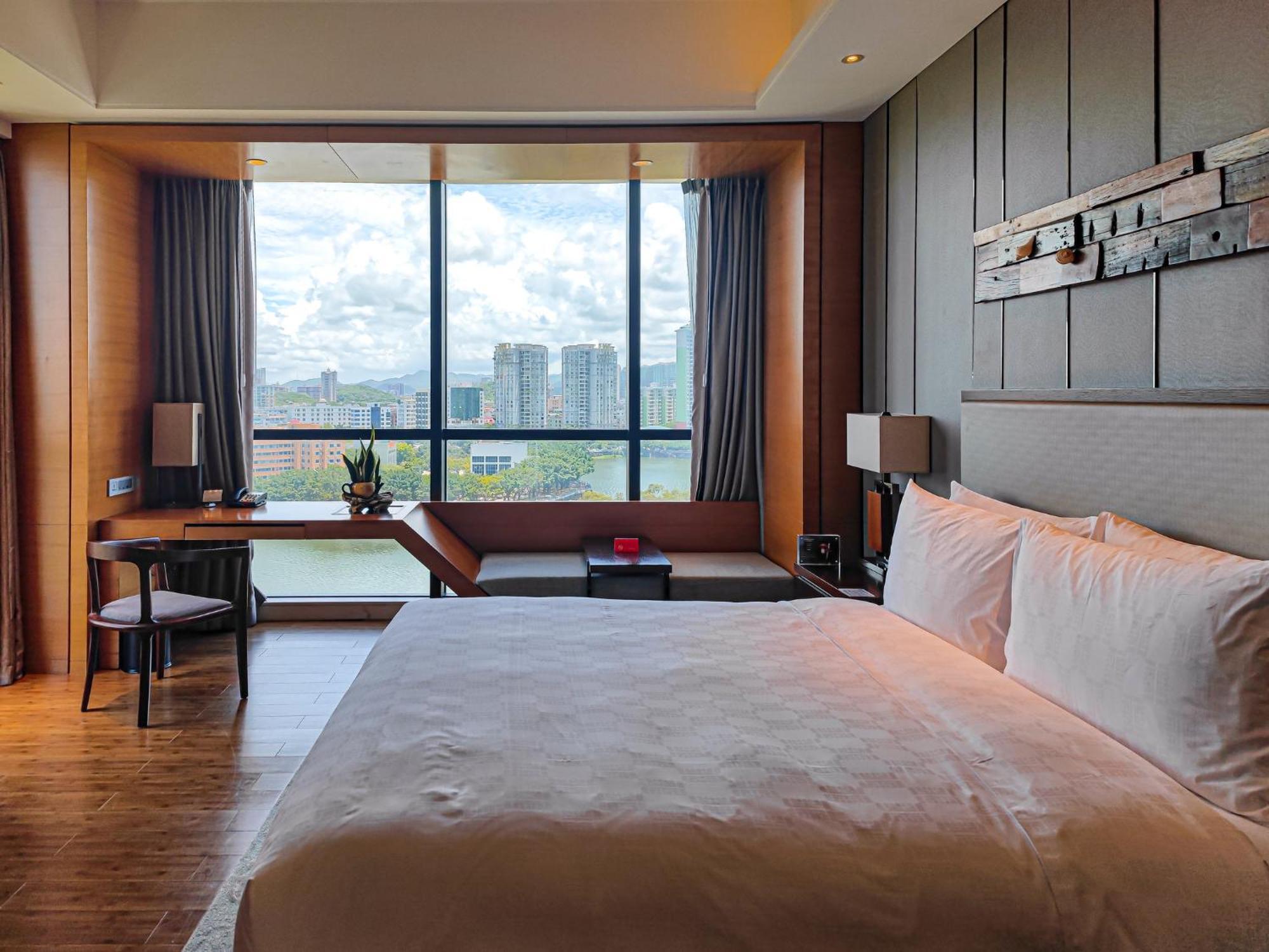Hualuxe Yangjiang City Center Eksteriør billede